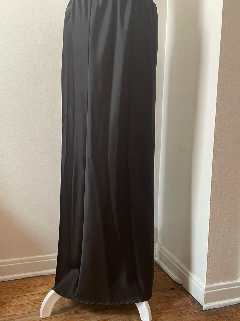 Fashion Nova Black Maxi Skirt - Flowing A-Line Silhouette